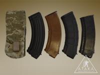 В подсумок помещаются любые магазины серии АК